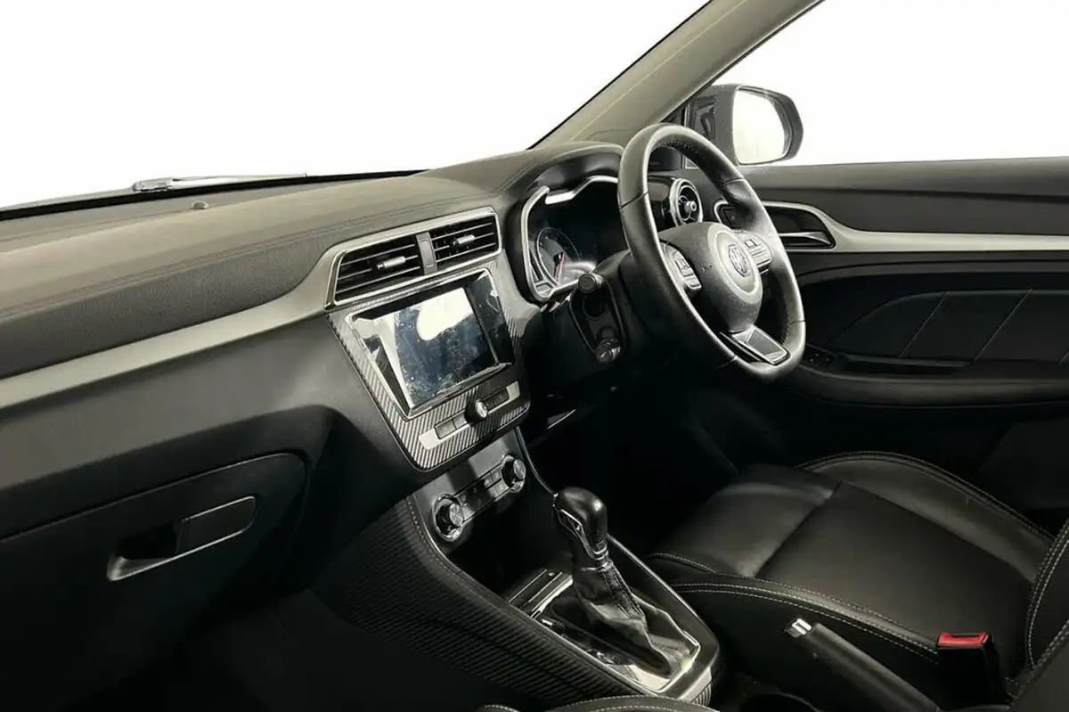 2019-mg-zs-suv-10t-gdi-exclusive-109bhp-big-8