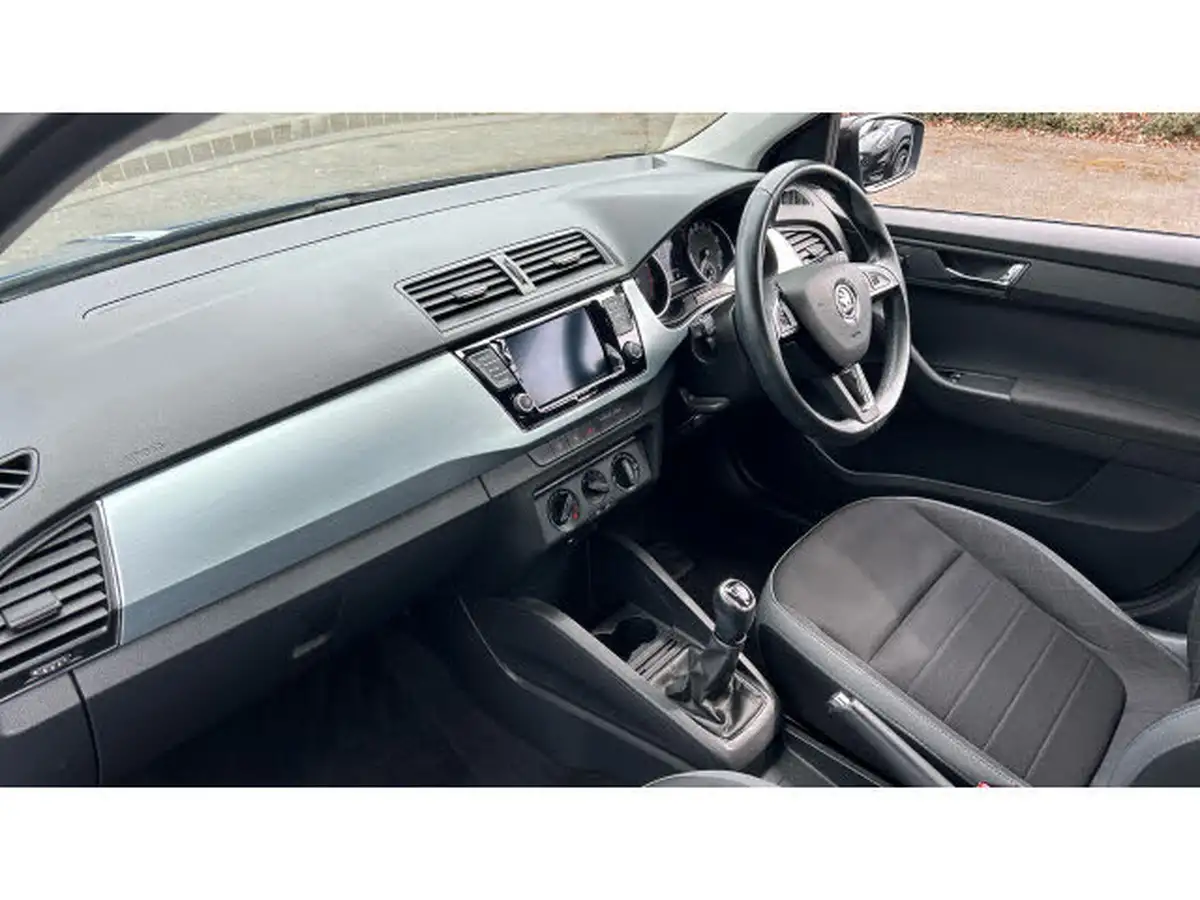 2020-skoda-fabia-10-tsi-colour-edition-big-8