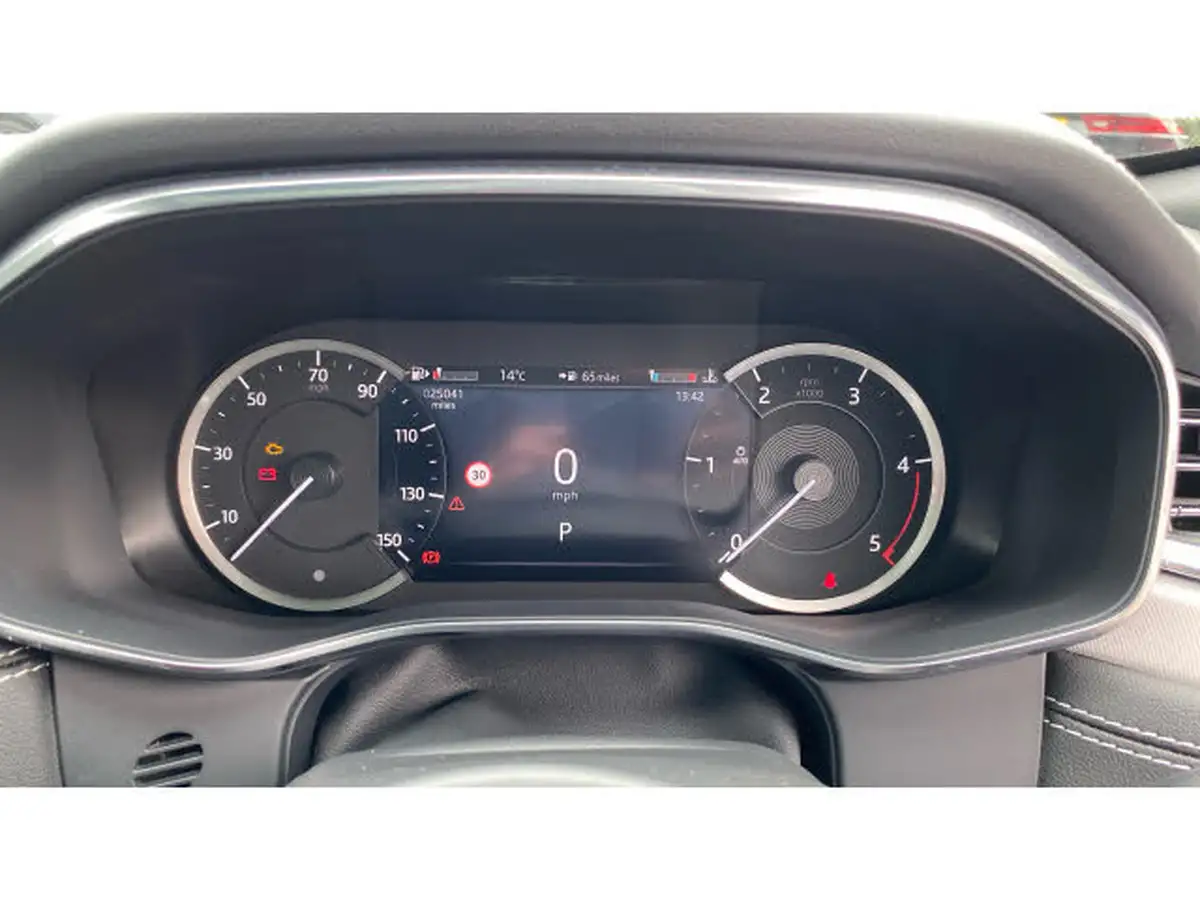 2022-jaguar-f-pace-20-d200-r-dynamic-se-big-15