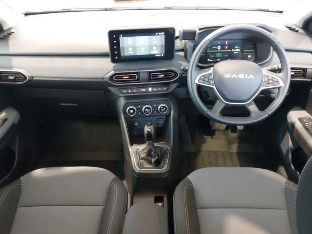 2024-dacia-jogger-16-tce-extreme-big-2