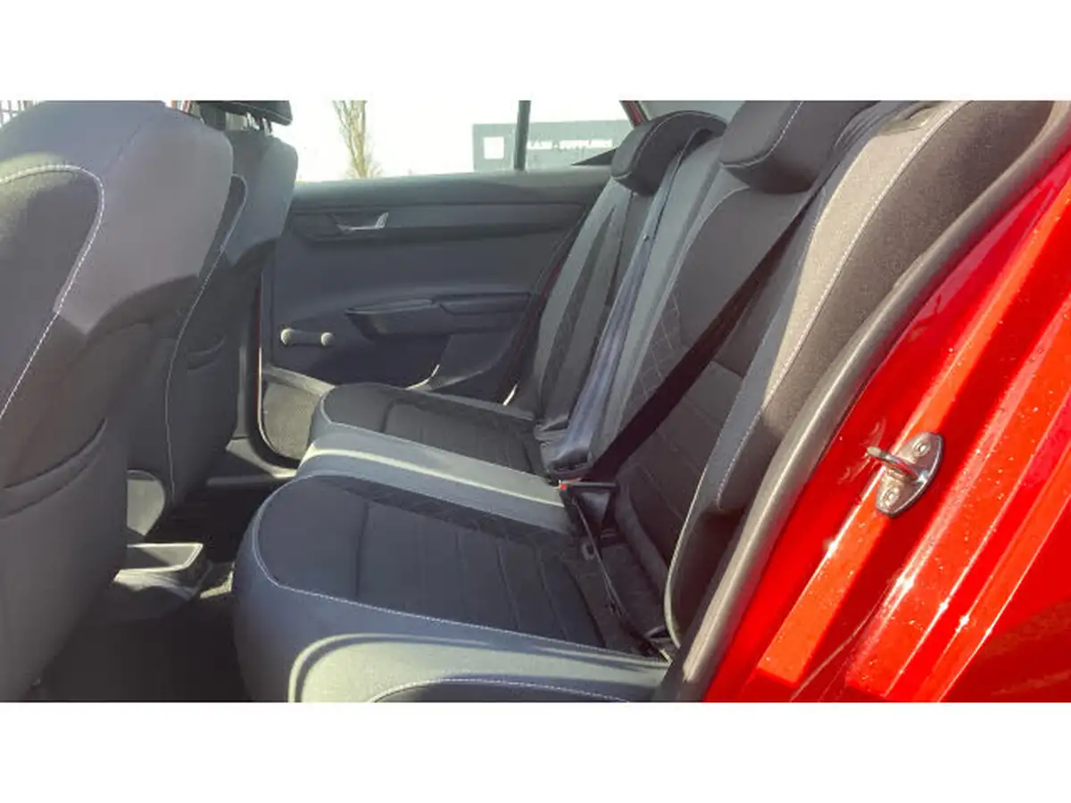 2018-skoda-fabia-10-mpi-colour-edition-big-15