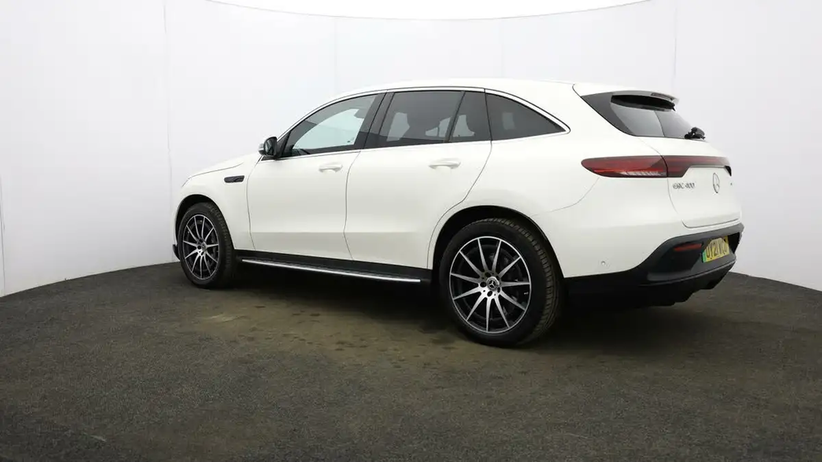 2021-mercedes-benz-eqc-e-eqc-400-amg-line-big-60