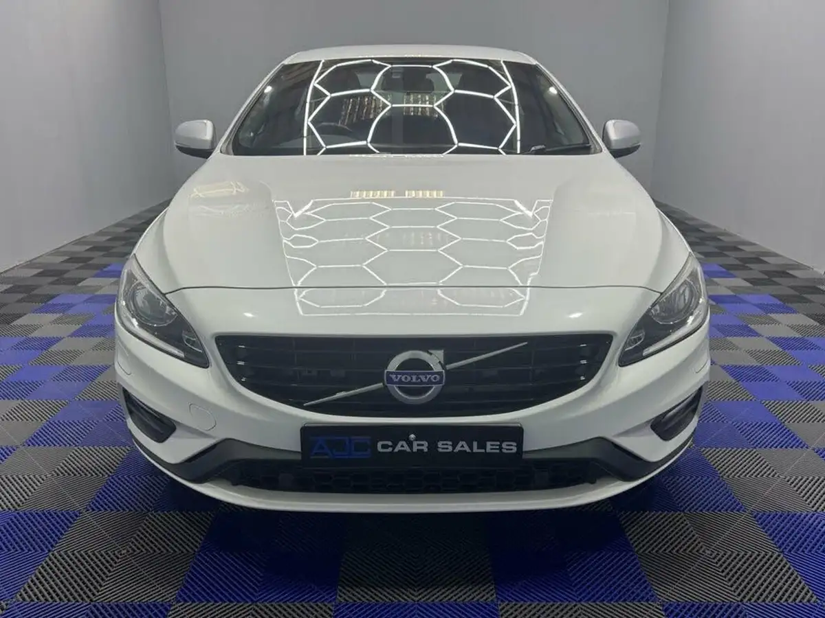 2017-volvo-s60-20td-d4-r-design-geartronic-big-3