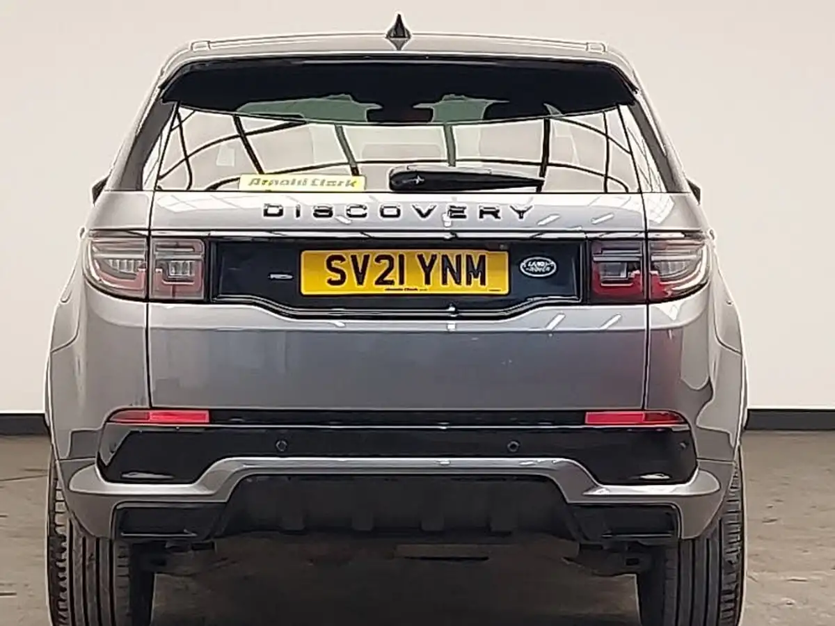 2021-land-rover-discovery-sport-15-p300e-r-dynamic-se-big-14