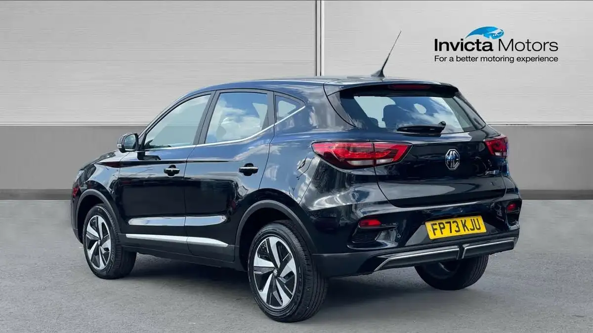 2023-mg-zs-suv-e-se-ev-156ps-long-range-big-4