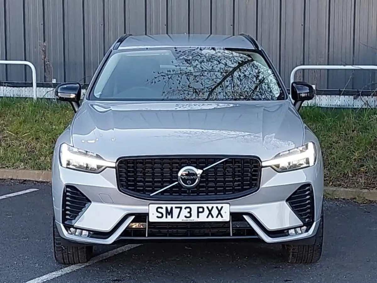 2023-volvo-xc60-20td-b4-plus-big-12