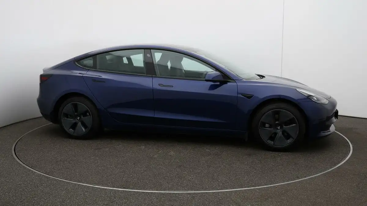 2021-tesla-model-3-e-standard-plus-big-40