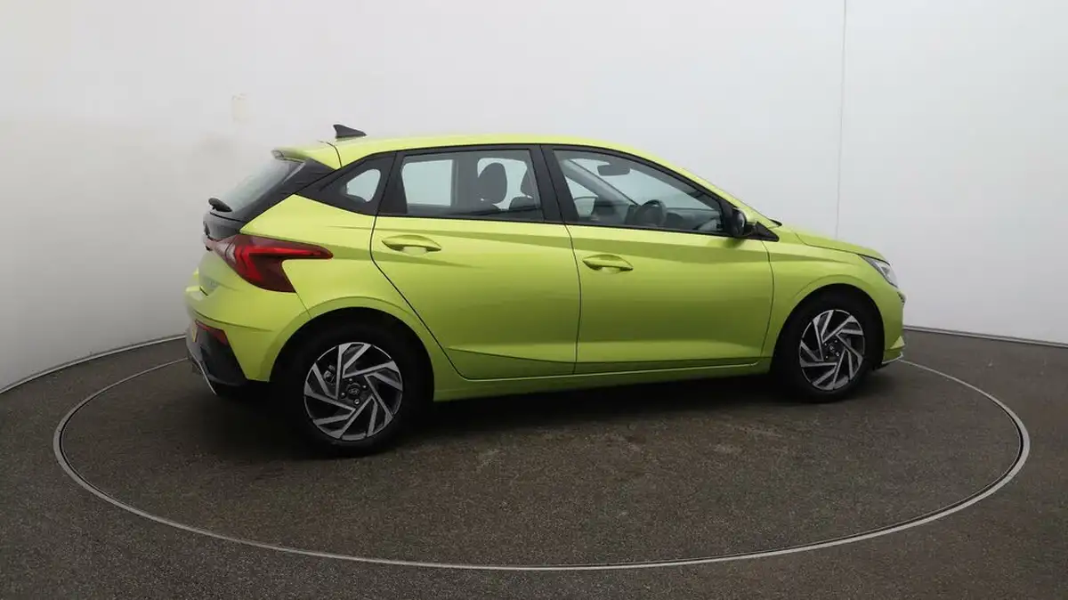2024-hyundai-i20-10-t-gdi-advance-big-43