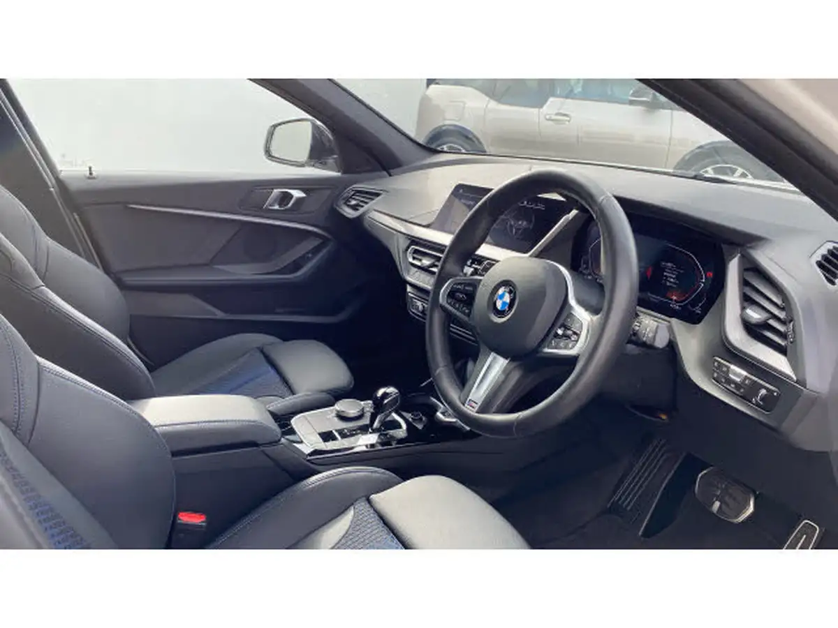 2023-bmw-1-series-15-118i-m-sport-lcp-dct-big-5