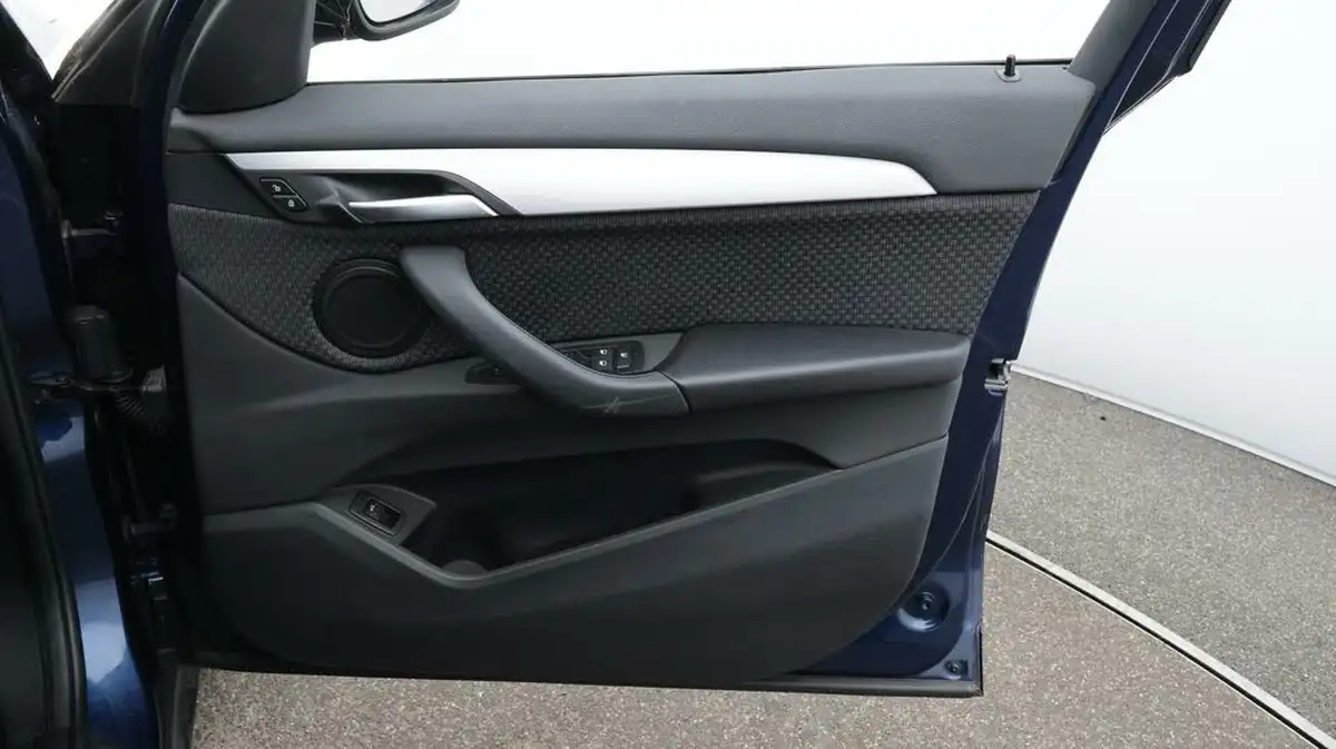 2020-bmw-x1-20-sdrive20i-se-189bhp-big-14