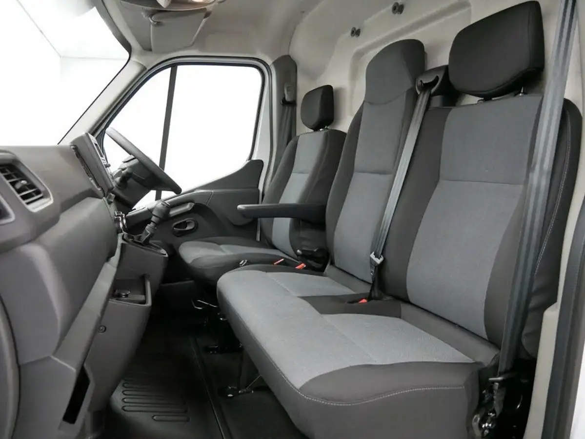 2024-nissan-interstar-23dci-f33-l2h2-acenta-135pseu6d-big-3