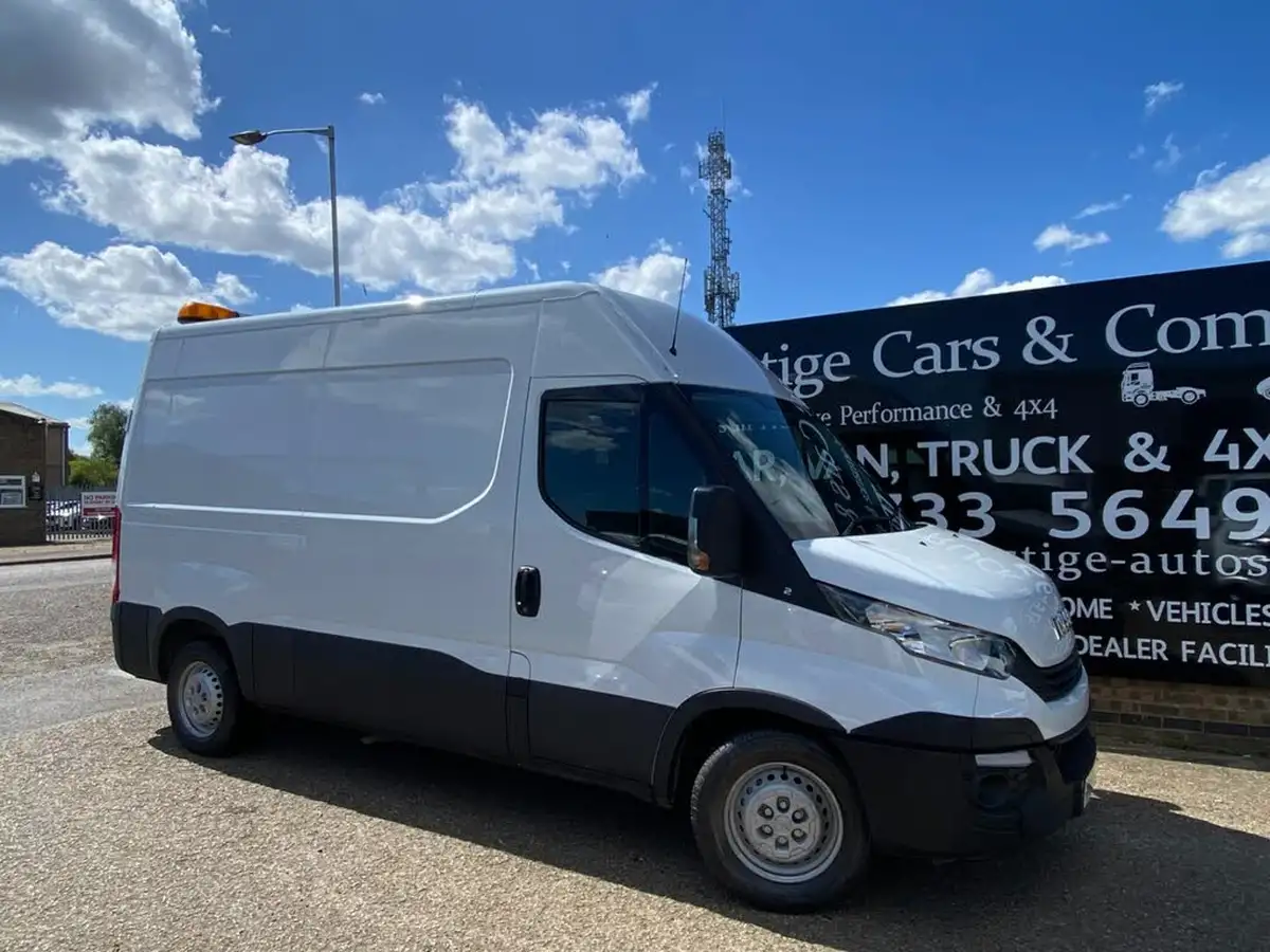 2018-iveco-daily-s-class-23td-35s12v-3520-h1-business-big-41