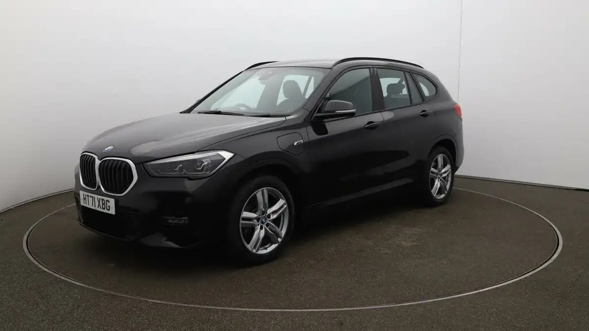 2022-bmw-x1-15-xdrive-25e-phev-m-sport-big-3