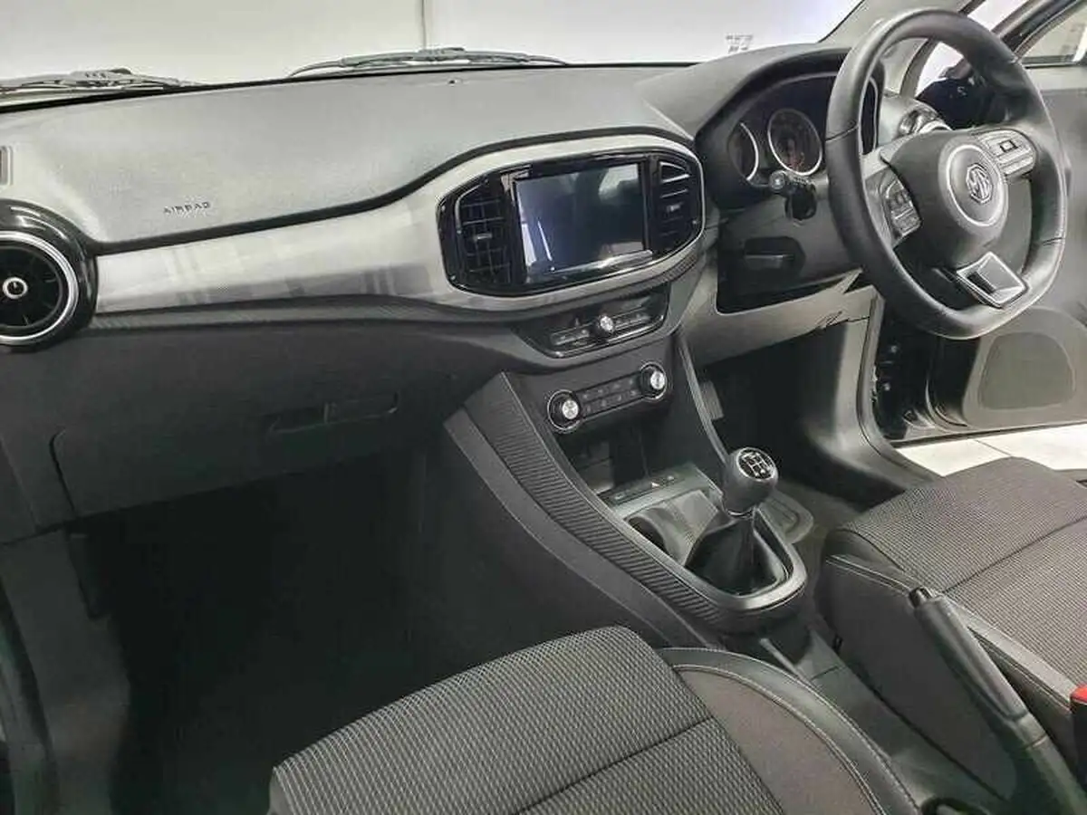 2023-mg-mg3-15-vti-tech-exclusive-nav-big-22