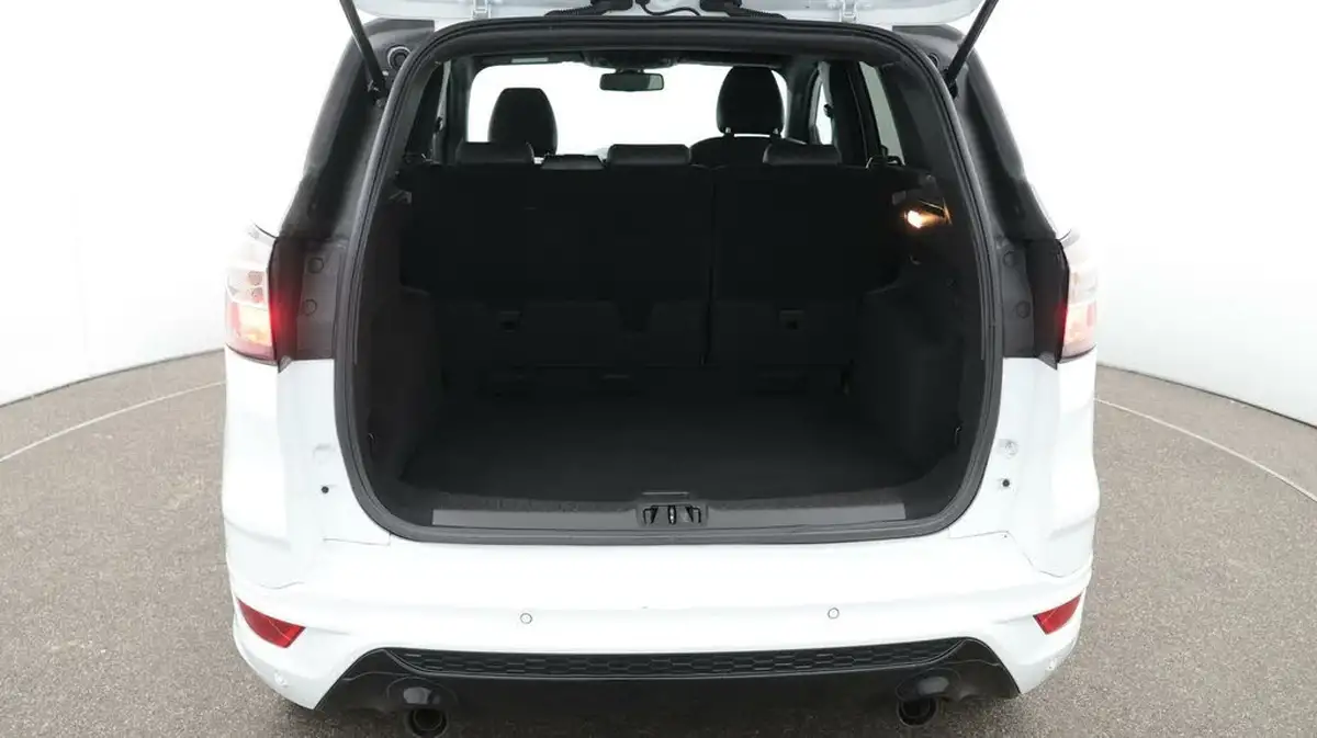 2019-ford-kuga-15t-st-line-150ps-1498cc-big-17
