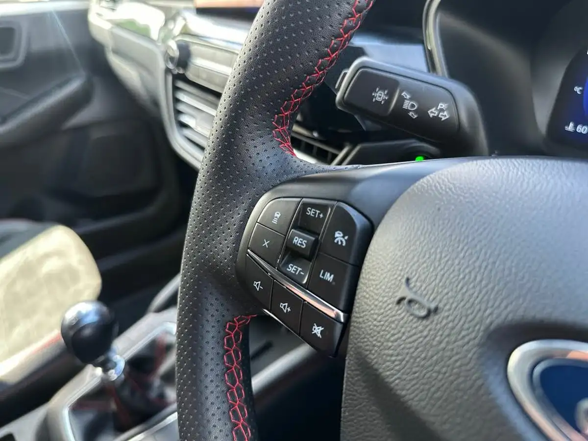 2022-ford-kuga-15-st-line-x-edition-big-20