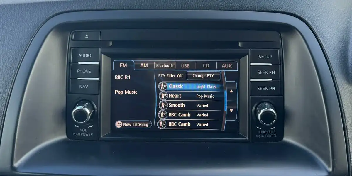 2014-mazda-cx-5-20-sport-nav-big-23