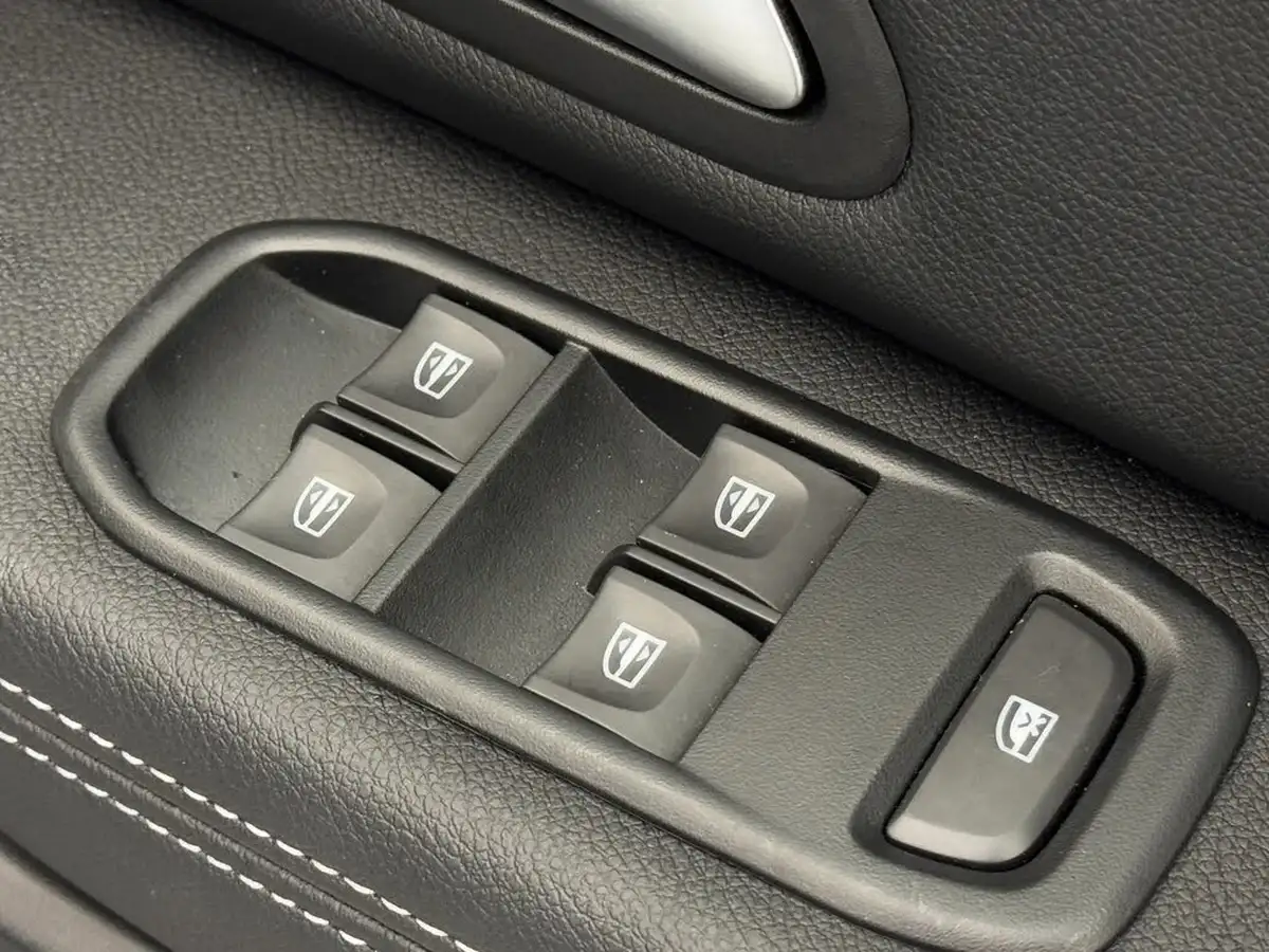 2022-dacia-duster-13-tce-prestige-130bhp-big-17