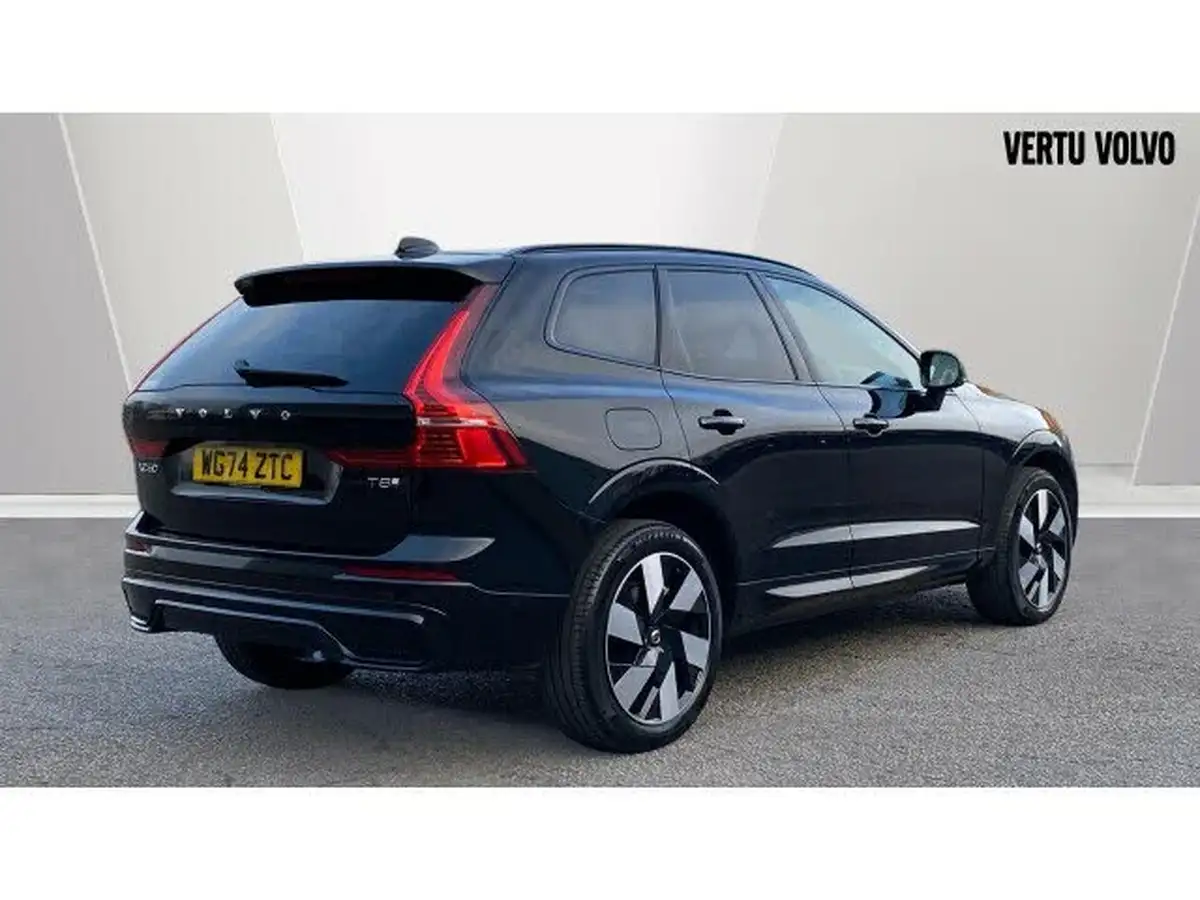 2024-volvo-xc60-20-t8-ultra-dark-big-6