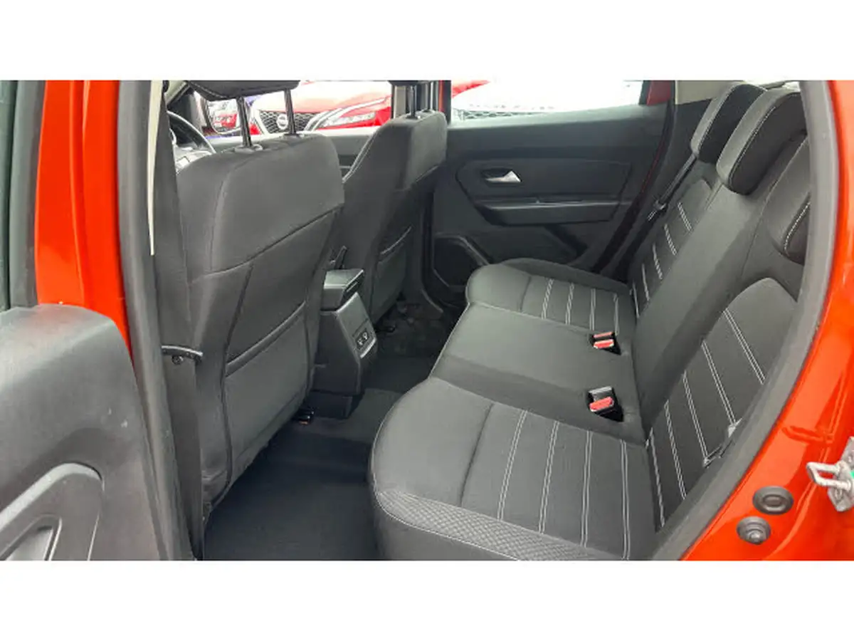 2022-dacia-duster-15dci-comfort-115hpeu6d-4x2-window-van-big-15