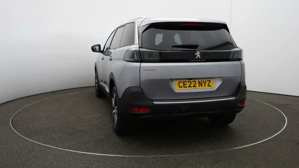 2022-peugeot-5008-suv-12-puretech-allure-premium-big-53