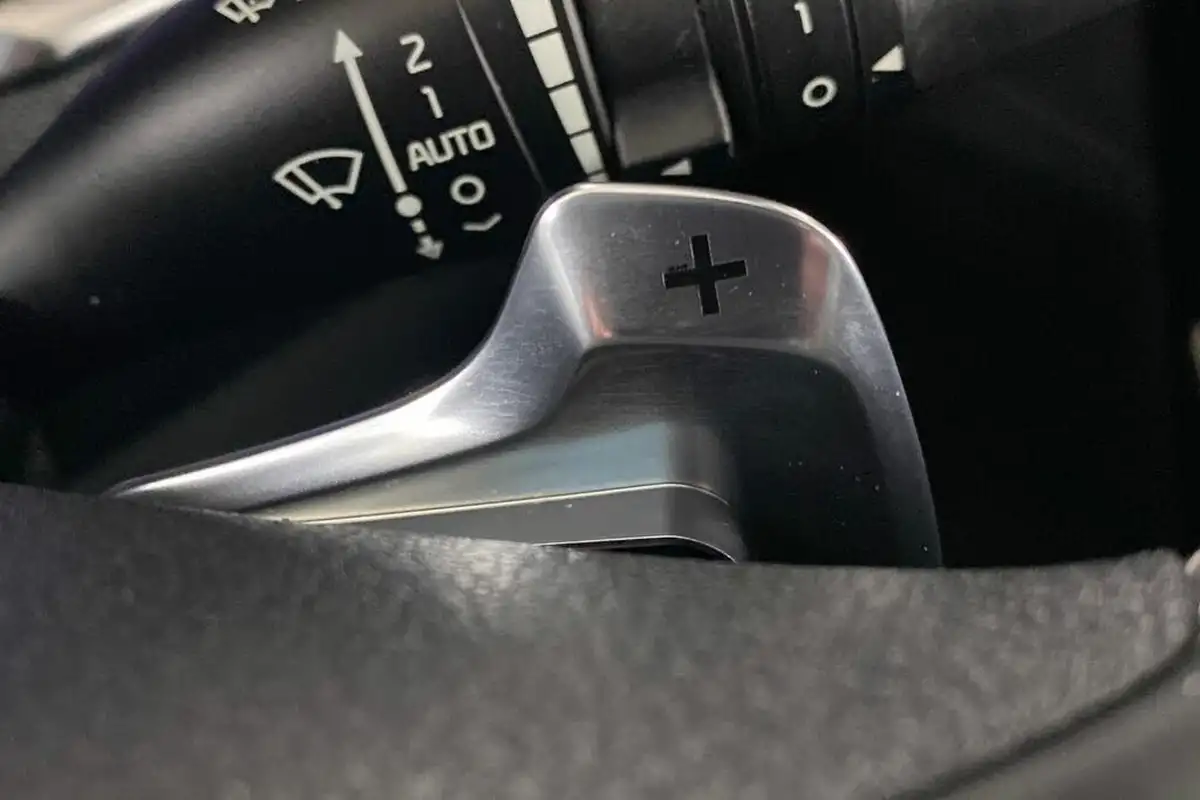 2019-kia-niro-16-gdi-4-156kwh-big-38