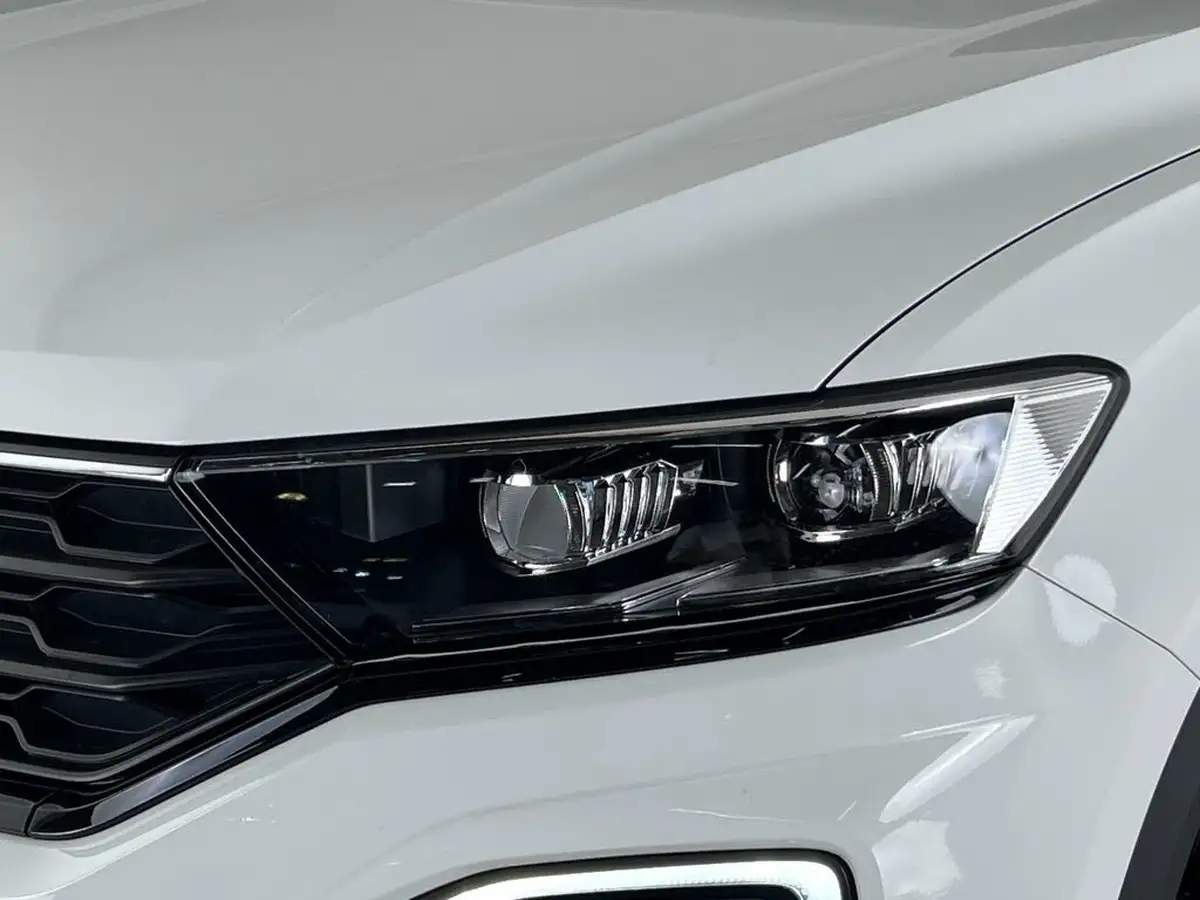 2021-volkswagen-t-roc-15-tsi-black-edition-dsg-big-6