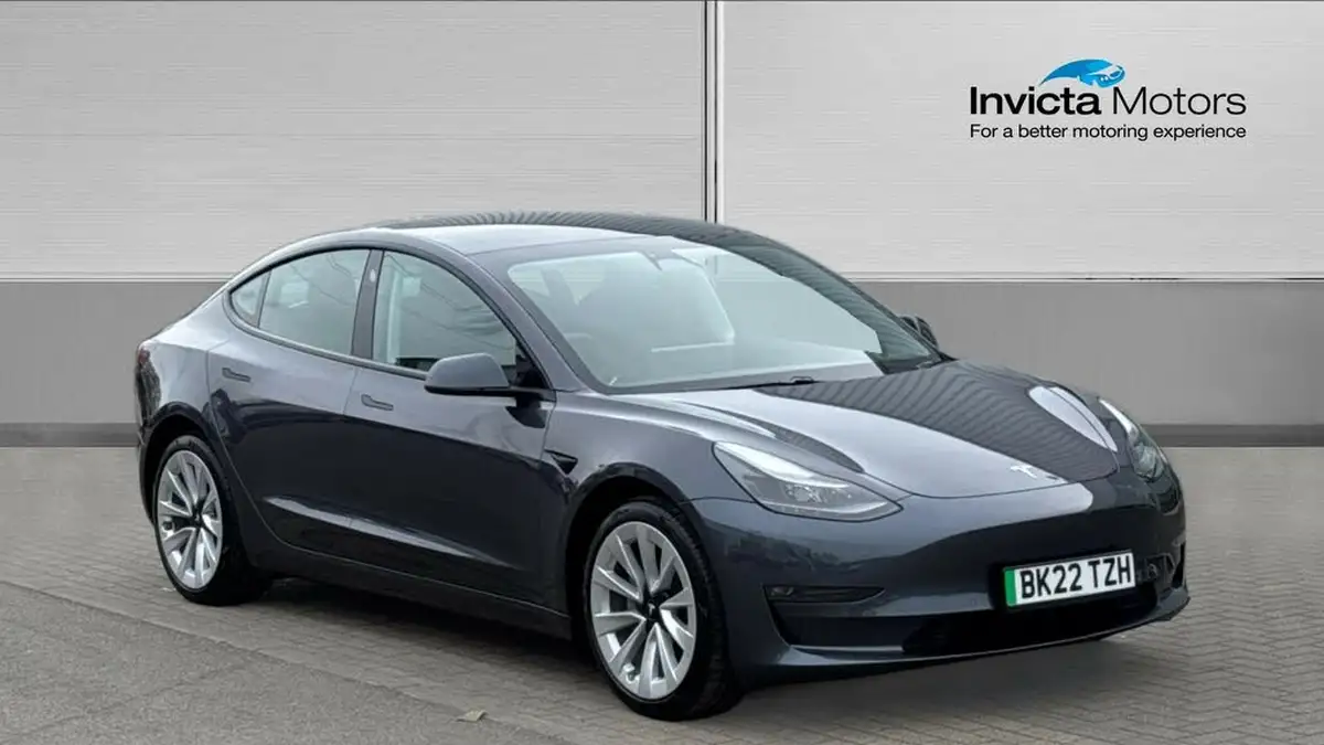 2022-tesla-model-3-e-long-range-big-0