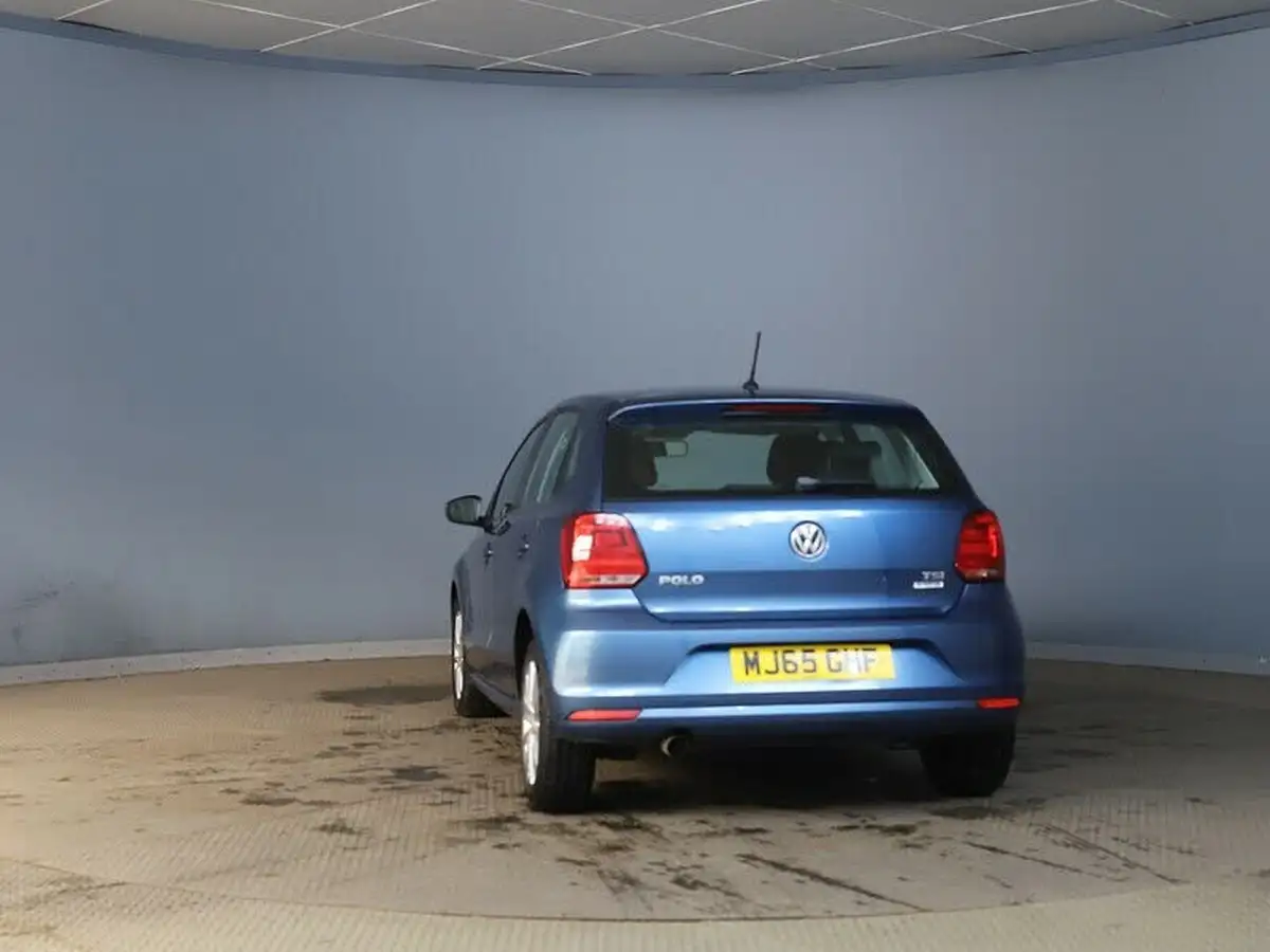 2015-volkswagen-polo-12-tsi-se-5d-dsg-big-2