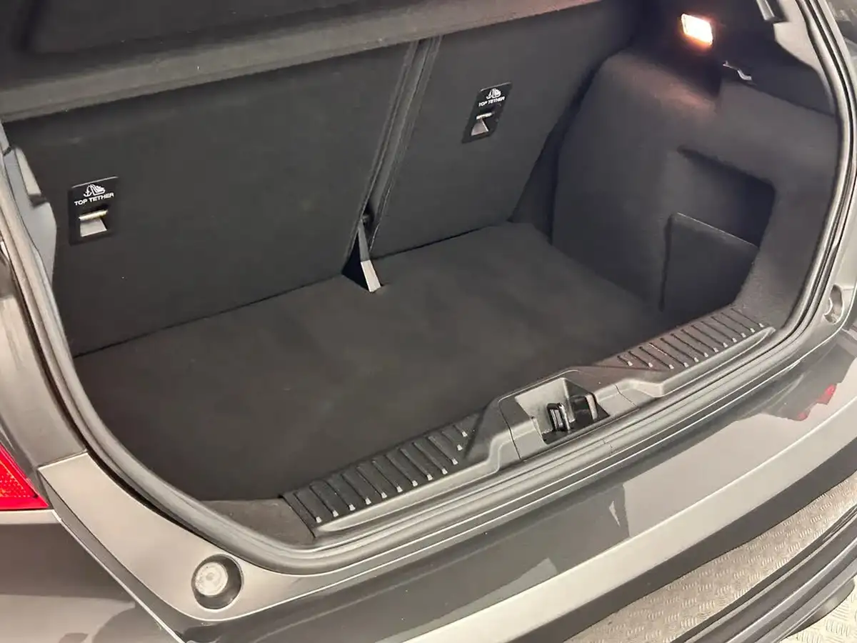 2018-ford-fiesta-10t-st-line-140ps-5d-big-18