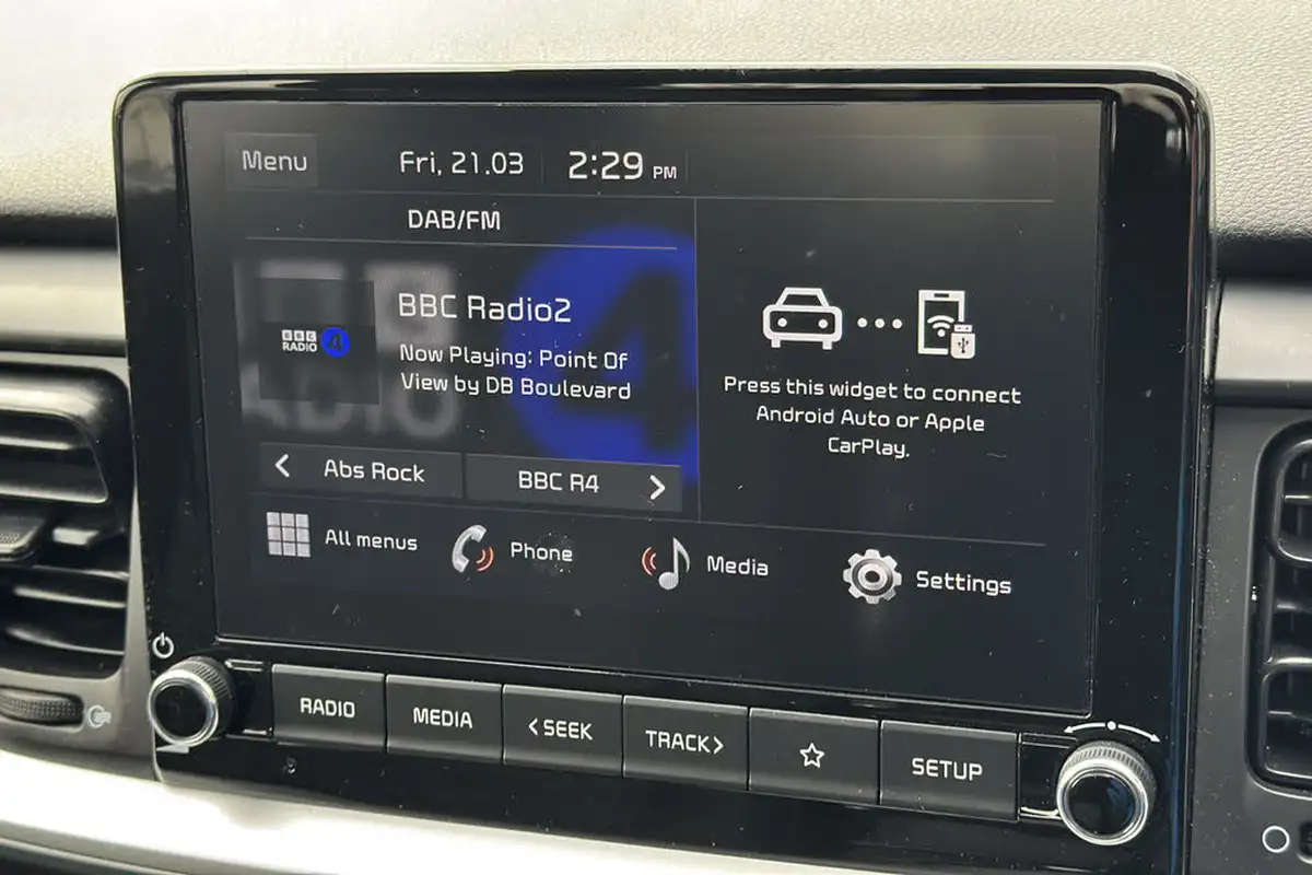 2022-kia-stonic-10-t-gdi-2-dct-big-26