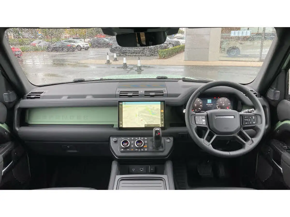2024-land-rover-90-defender-30-d300-75th-edition-big-8