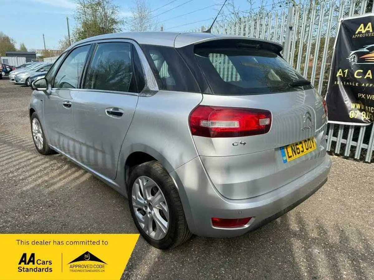 2013-citroen-c4-picasso-16e-hdi-exclusive-etg6-big-4