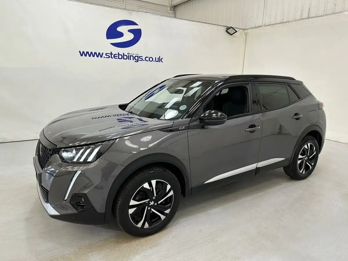 2022-peugeot-2008-suv-12-puretech-gt-big-3