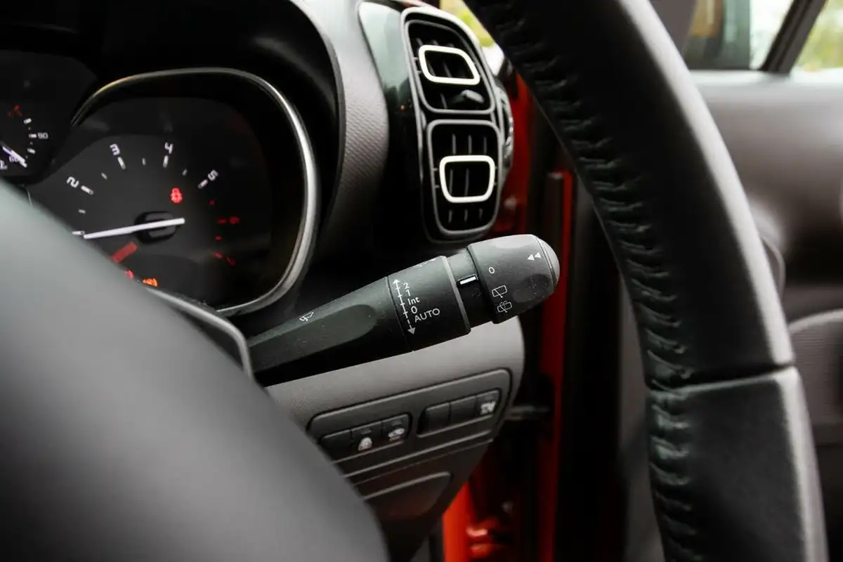 2019-citroen-c3-aircross-12-puretech-flair-110ps-ss-big-17