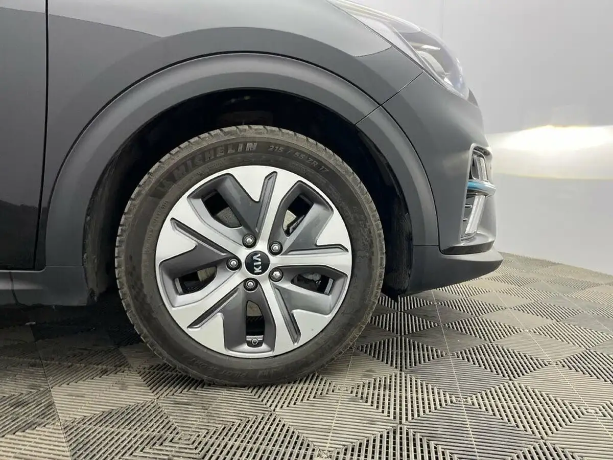 2021-kia-e-niro-ev-4-big-8