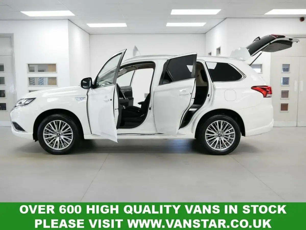 2020-mitsubishi-outlander-24-reflex-plus-commercial-big-17