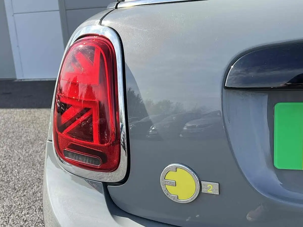 2022-mini-cooper-e-cooper-s-2-big-10