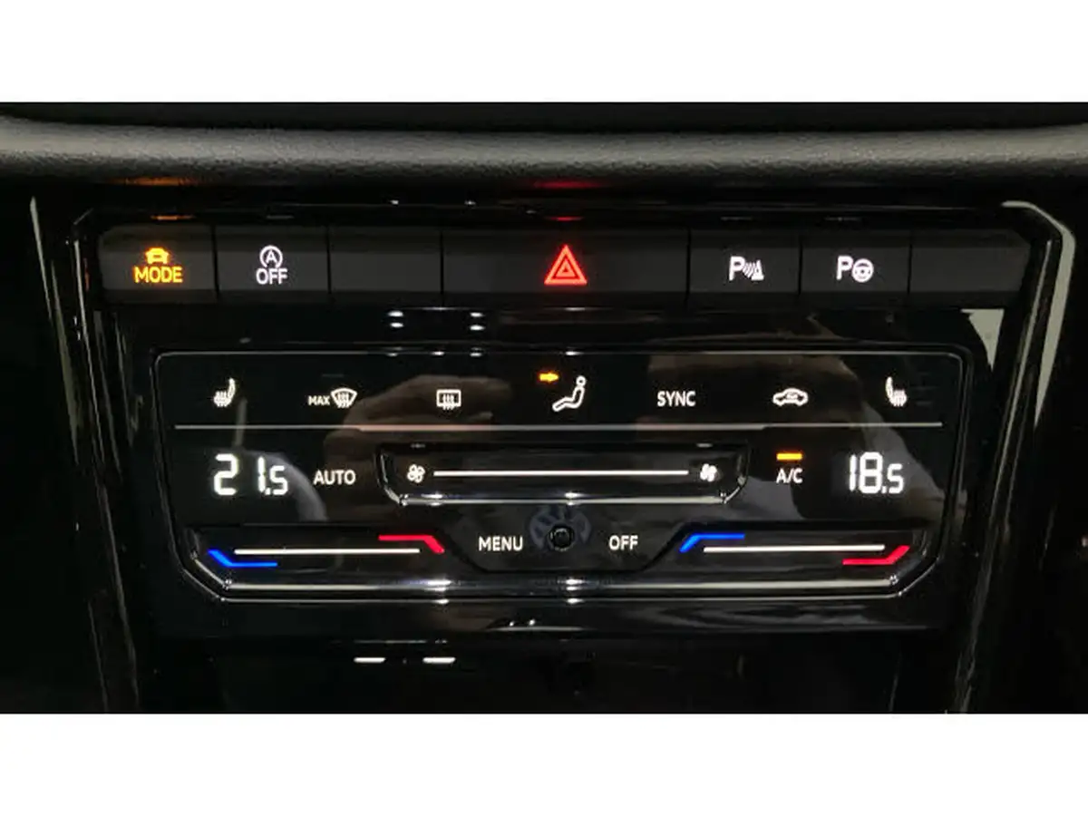 2024-volkswagen-t-roc-15-tsi-r-line-hatchback-5d-dsg-big-12