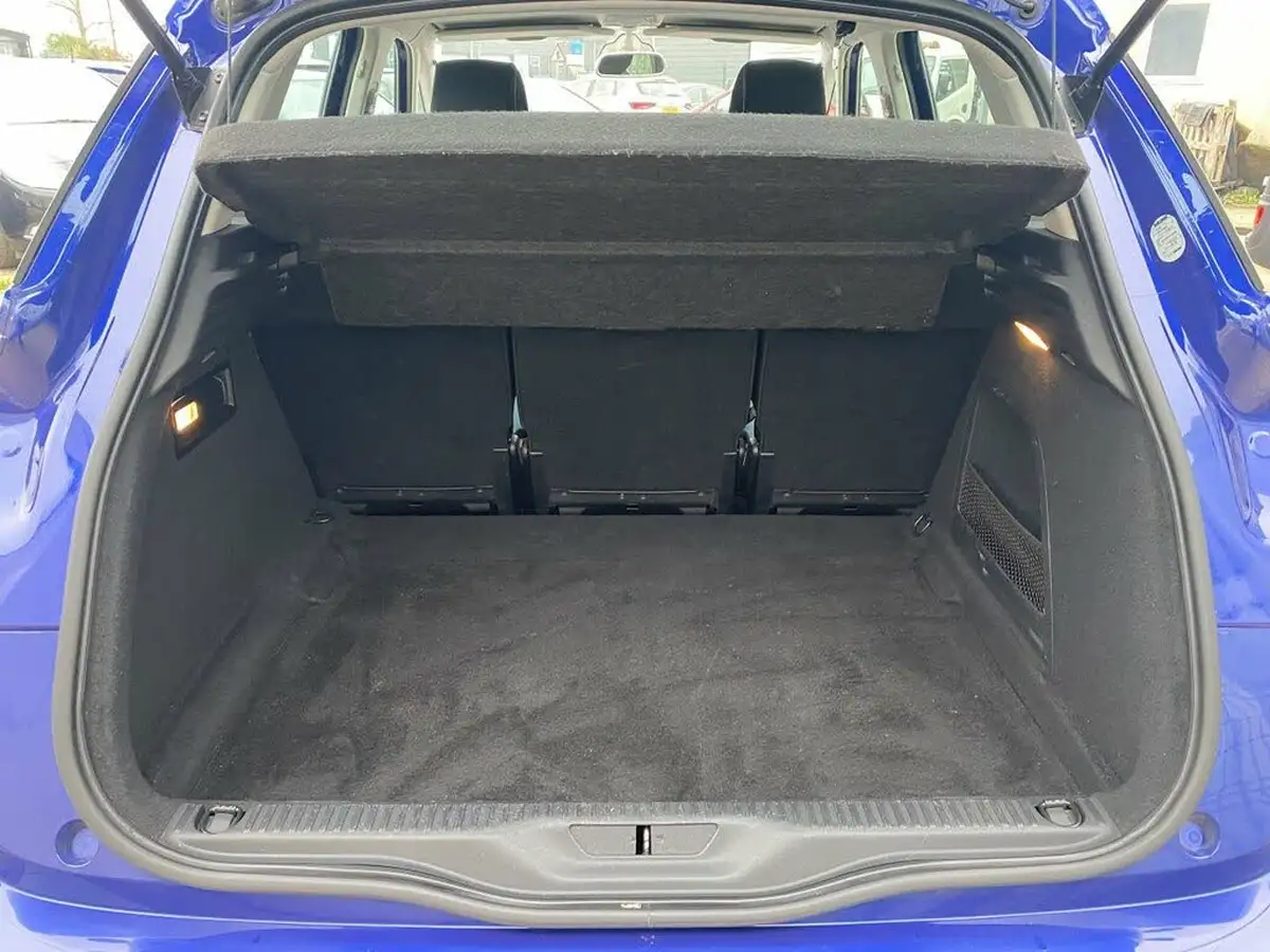 2016-citroen-c4-picasso-12-puretech-feel-big-8