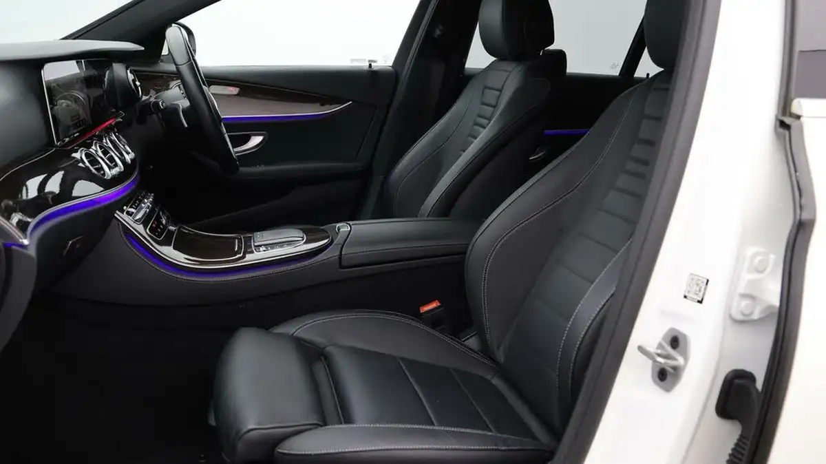2021-mercedes-benz-e-class-big-13