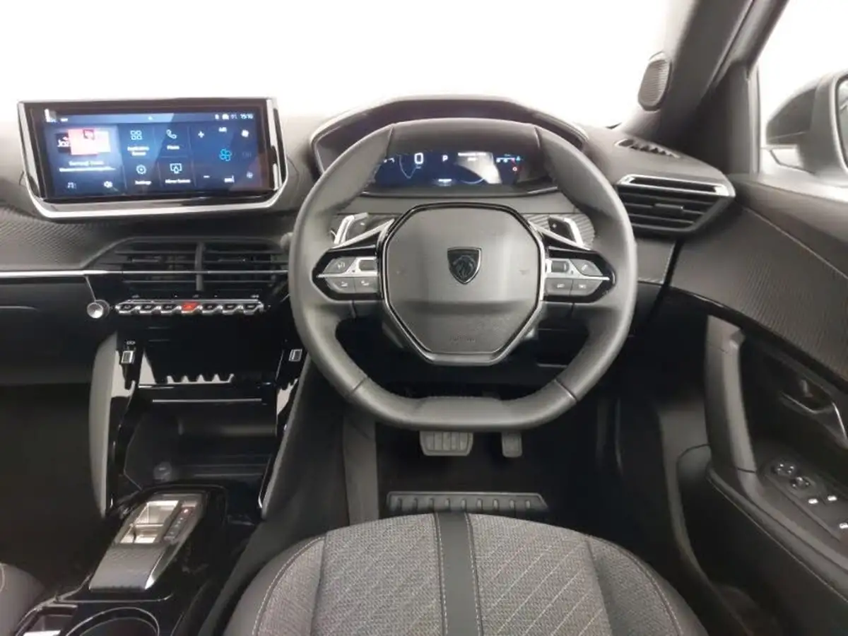 2025-peugeot-2008-suv-12-puretech-allure-130ps-eat8-big-6
