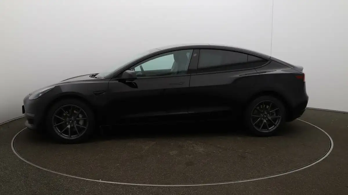 2021-tesla-model-3-e-long-range-awd-big-4