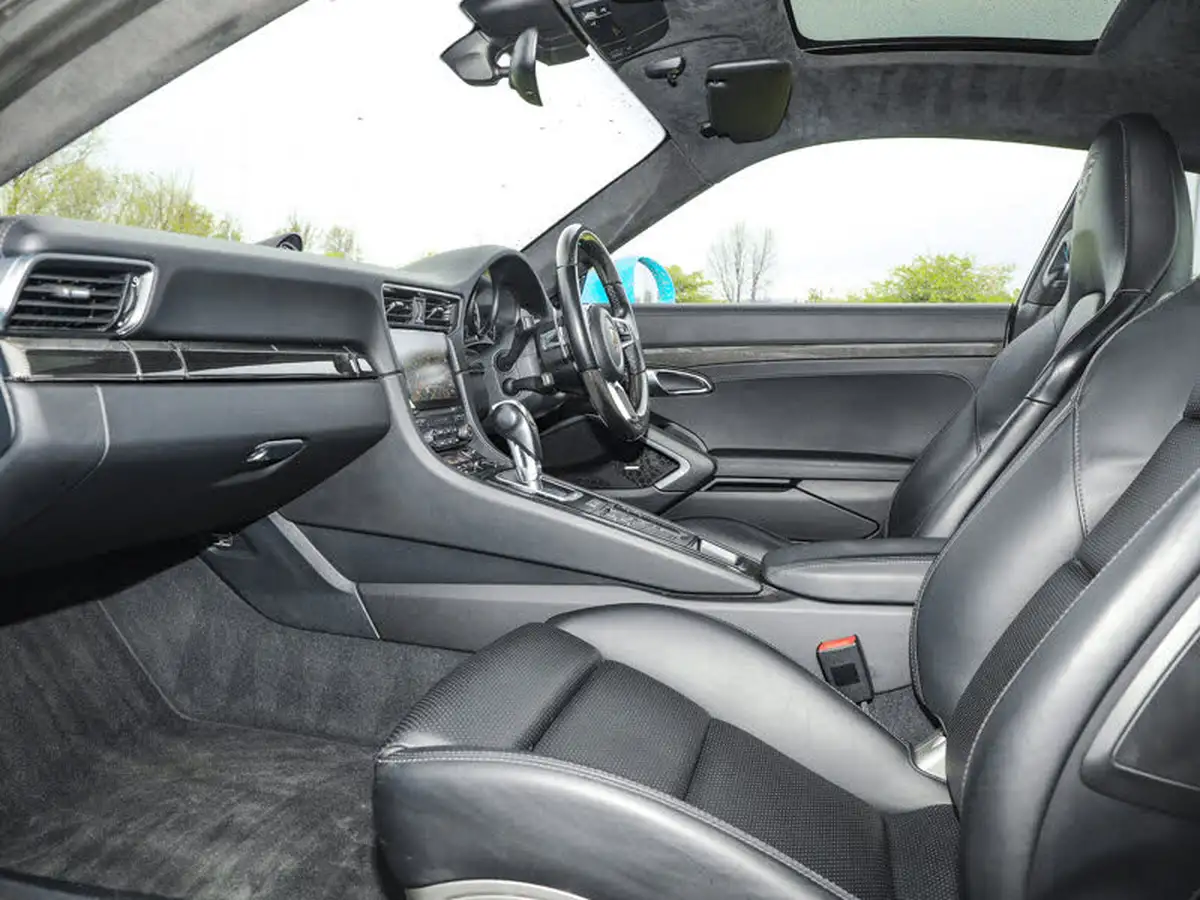 2017-porsche-911-38-turbo-s-coupe-big-4