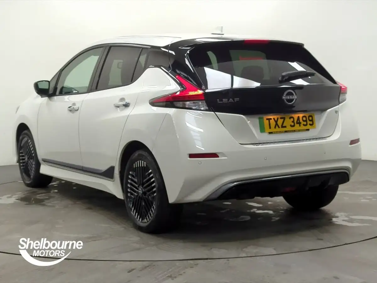 2024-nissan-leaf-e-e-tekna-59kwh-big-1