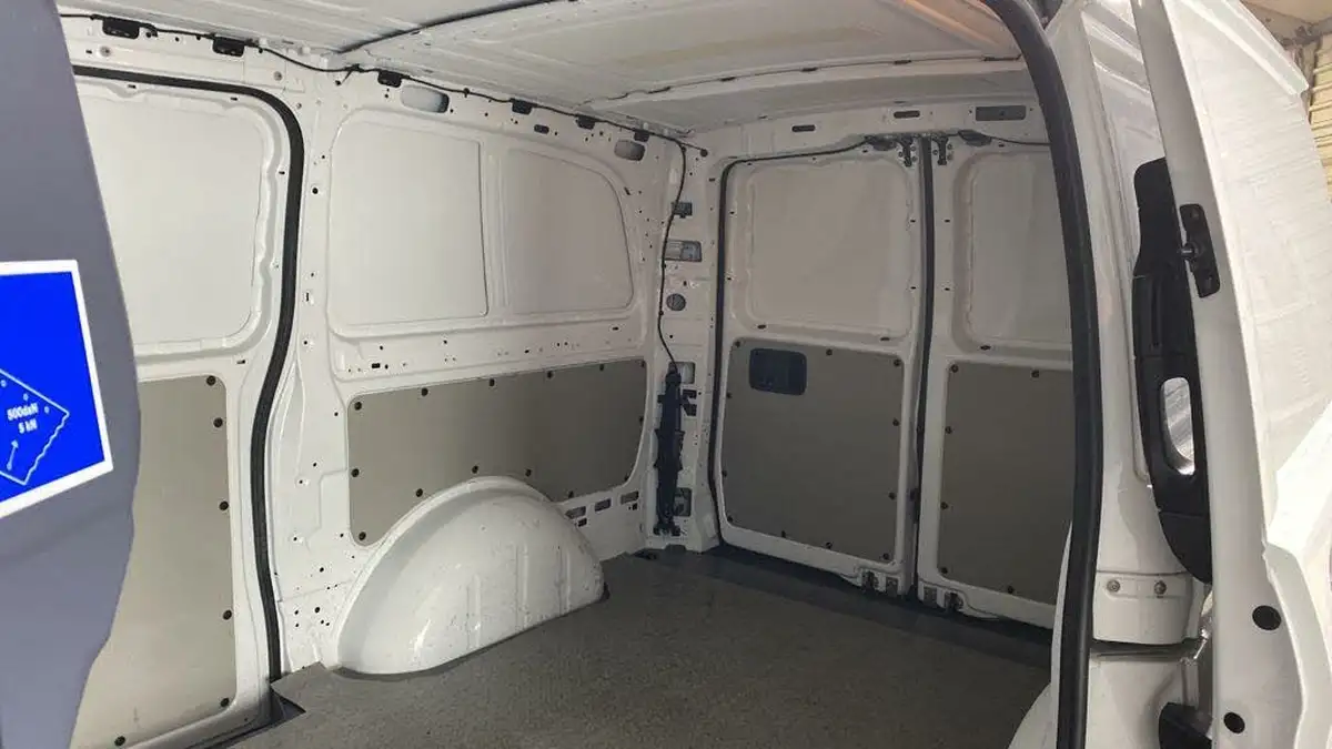 2020-mercedes-benz-vito-e-pure-l2-big-34