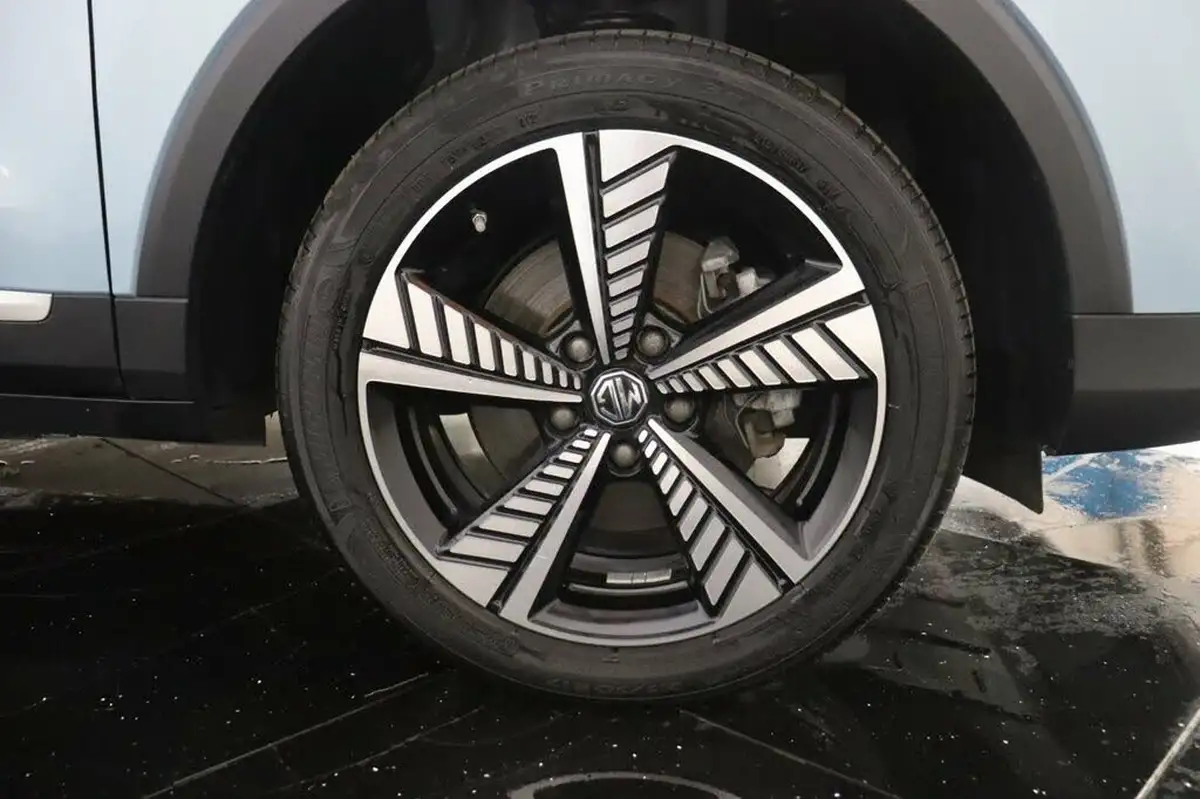 2021-mg-zs-suv-e-exclusive-ev-big-35