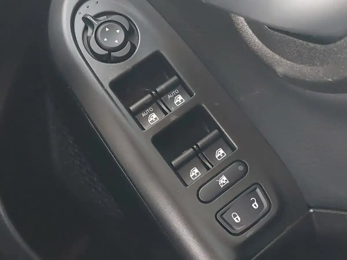 2019-fiat-500x-10-firefly-turbo-cross-plus-ss-big-17