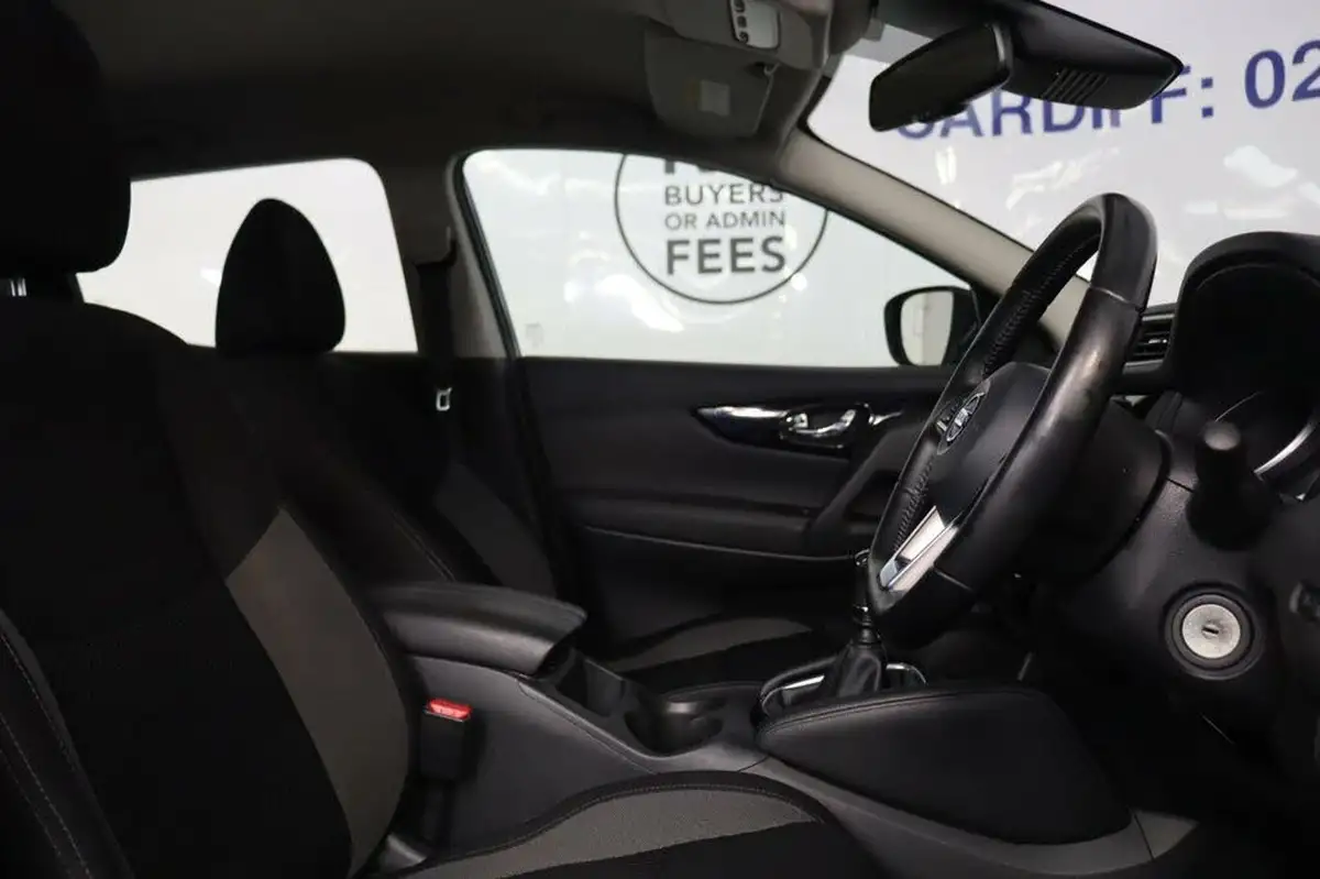 2019-nissan-qashqai-13-dig-t-acenta-premium-140ps-big-10