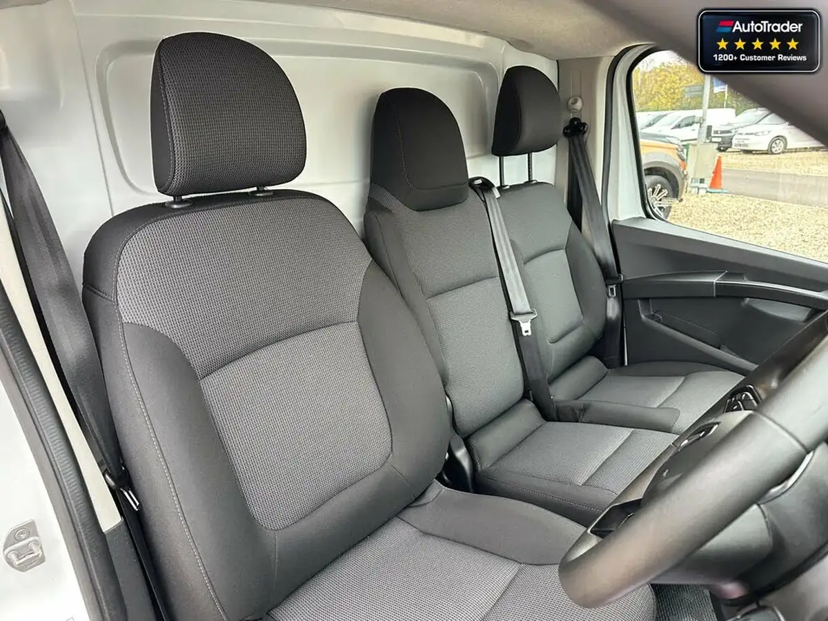 2022-renault-trafic-20dci-sl28-130-business-big-13